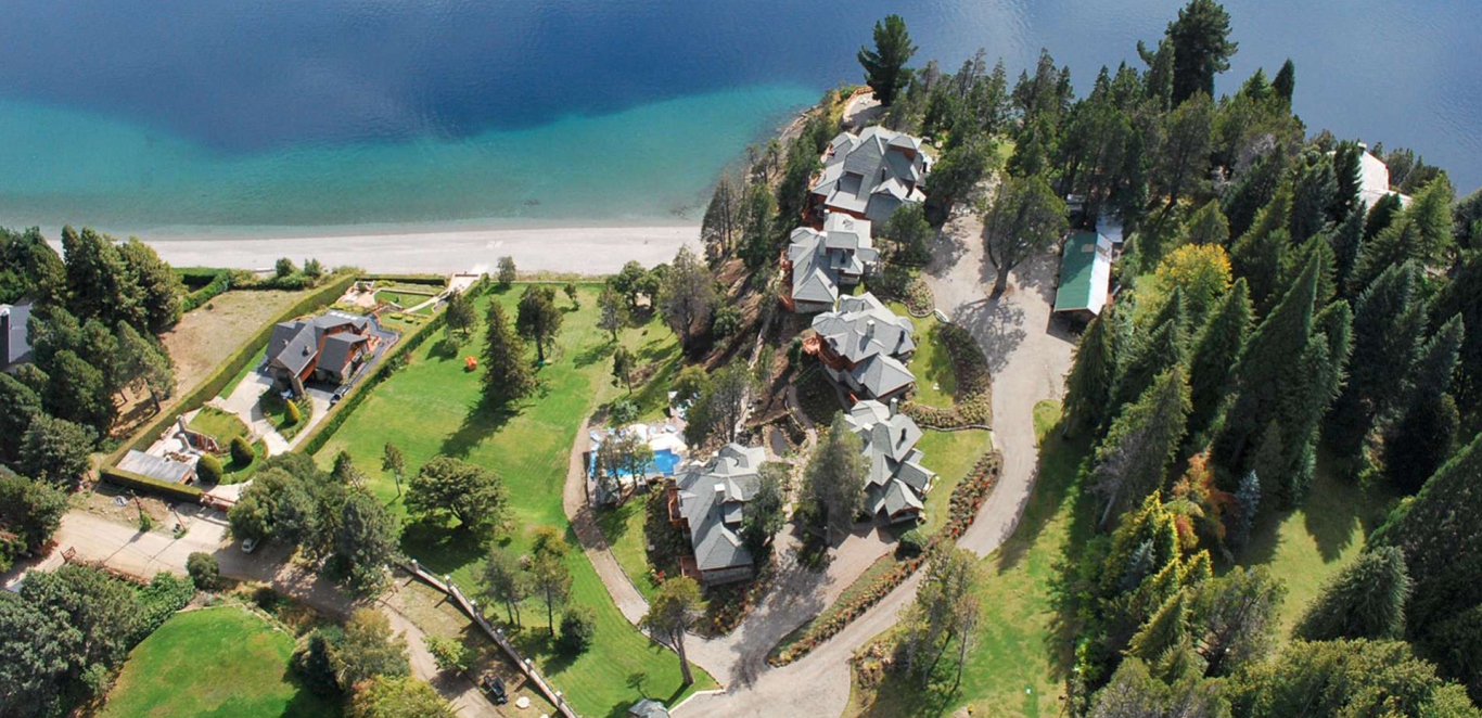 CHARMING LODGE HOTEL