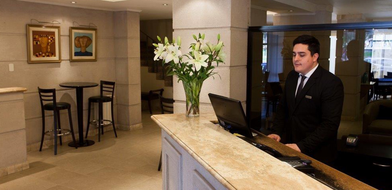 Hotel Argentino - Mendoza - Recepcion