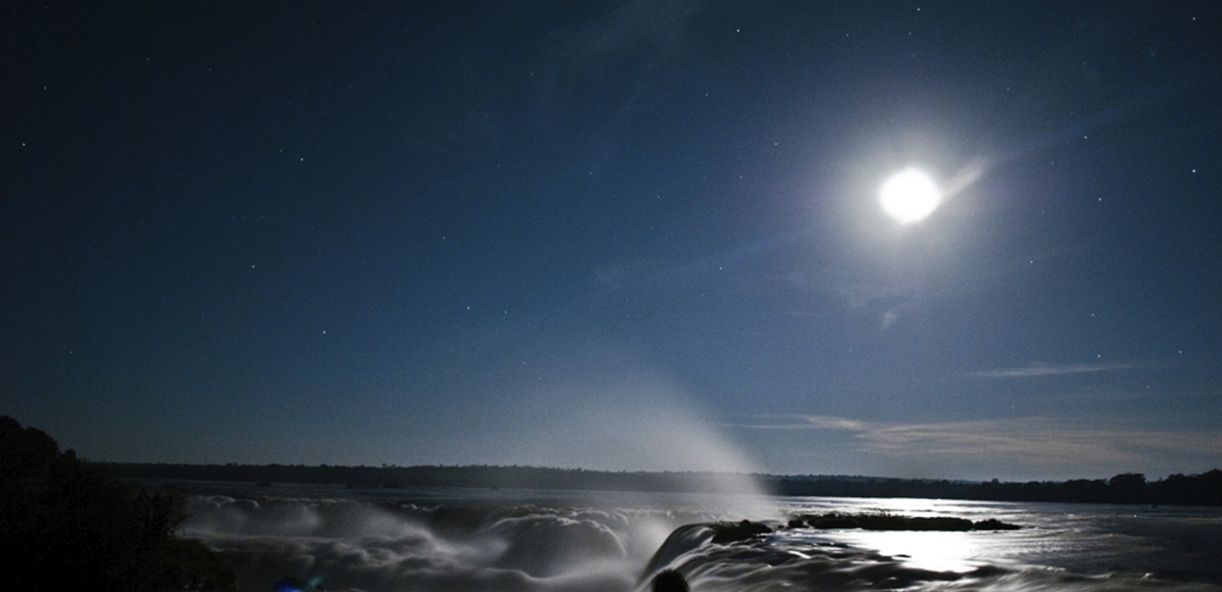 Luna Llena - Iguazu - Cataratas