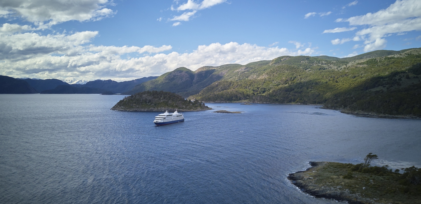 Wuluaia Bay - Bahia - Australis